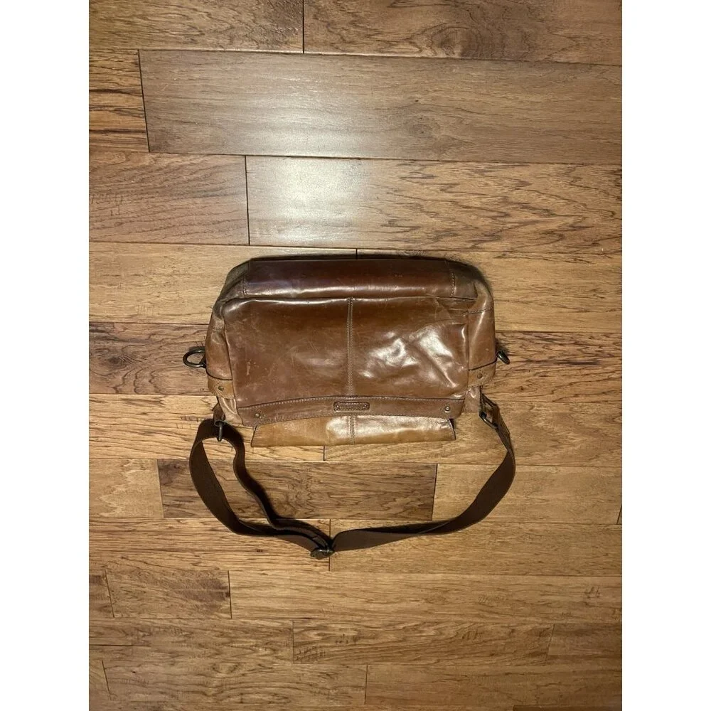 Fossil Brown Leather Magnetic Laptop Messenger Briefcase Bag Distressed